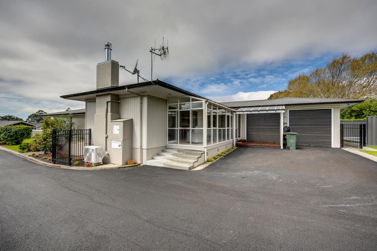 Belmont Pool Paradise - Havelock North Home Buitenkant foto